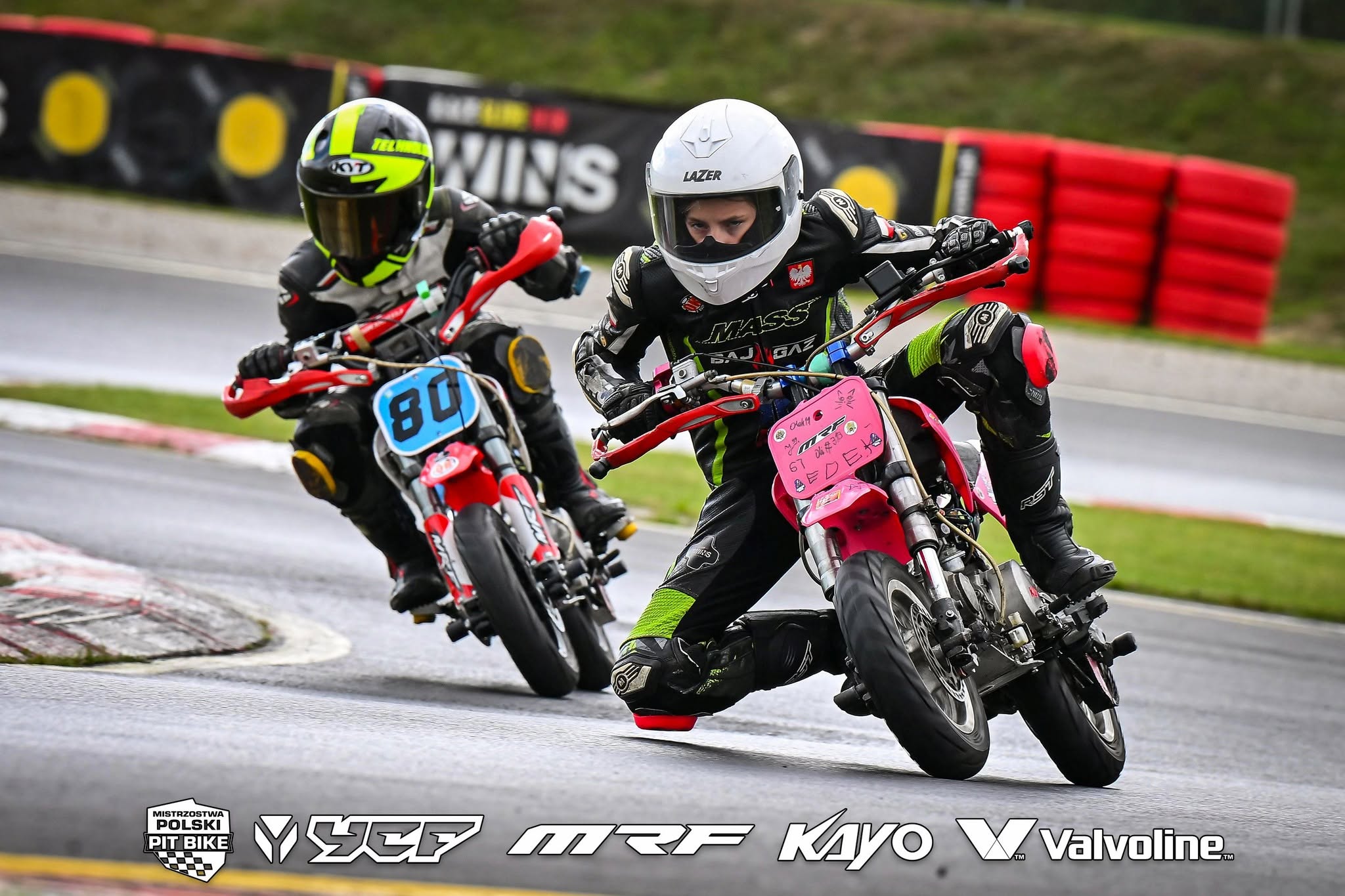 Aleksandra Radwan na torze podczas Junior Ride, jazda w grupie