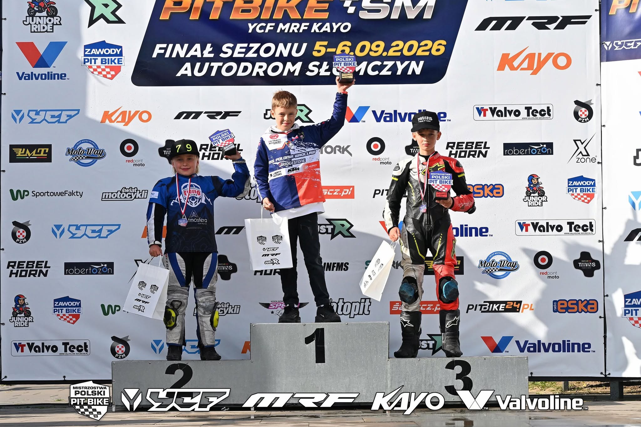 Paweł Radwan Jr. na najwyższym stopniu podium — finał sezonu Mistrzostw Polski Pit Bike, Autodrom Słomczyn, 5–6.09.2026